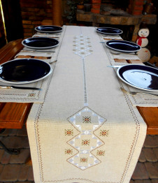 Вишиті раннери